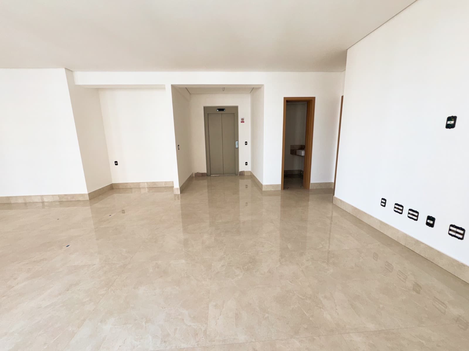 Apartamento Alto Padrão 217m² Edifício Arte Marista - Setor Marista