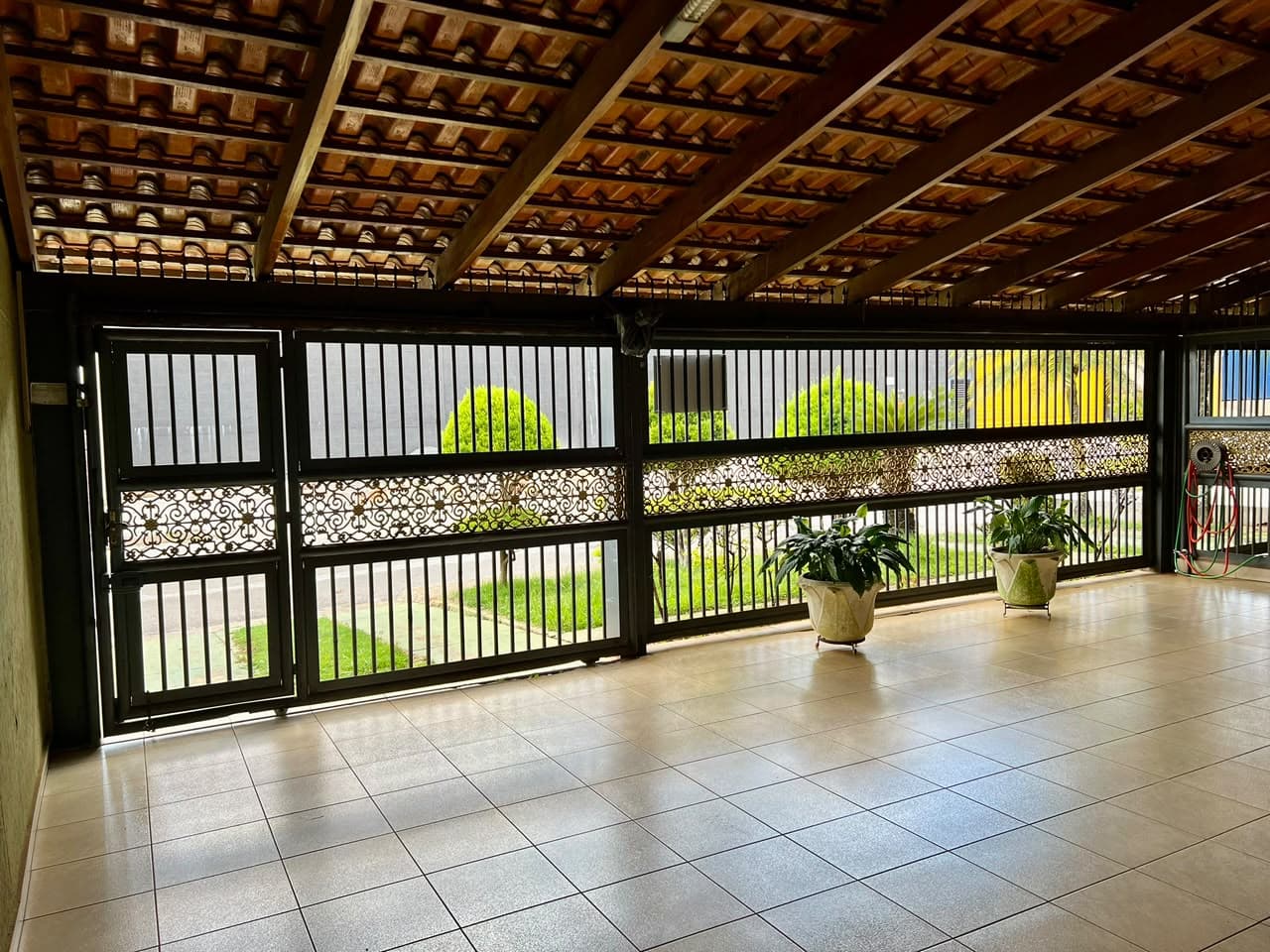 CASA BAIRRO ILDA - 2 SUÍTES PLENAS