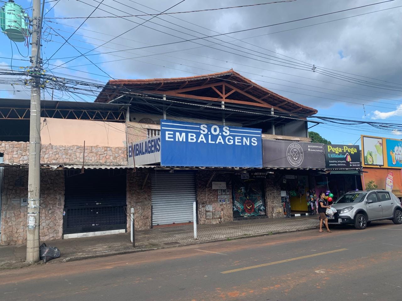 CASA COMERCIAL E RESIDENCIAL SETOR DOS FUNCIONÁRIOS - GOIÂNIA GO