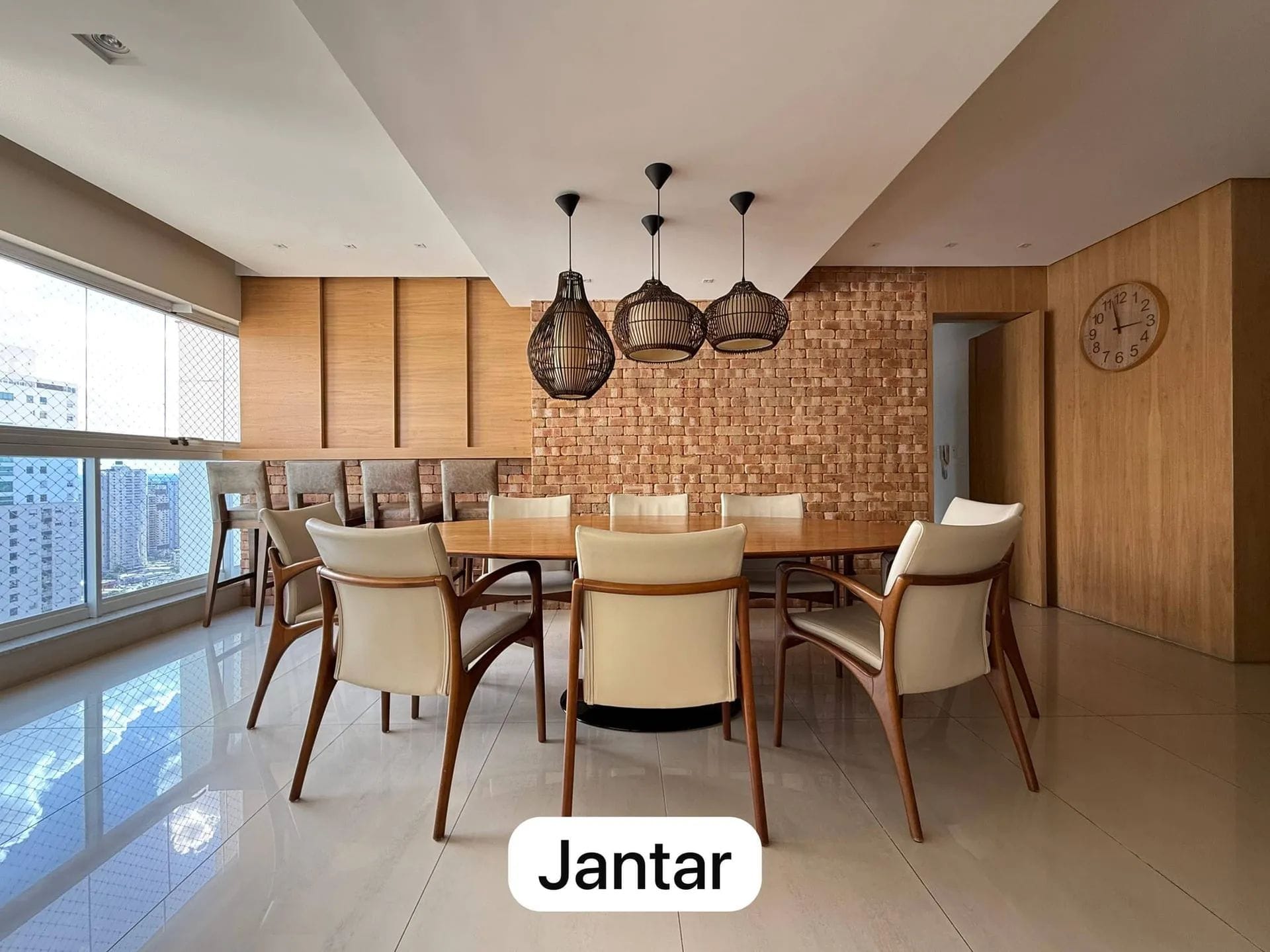 APARTAMENTO - 3 SUÍTES PLENAS - ÁREA 169m² - EDIFÍCIO MOMENT LIVING SQUARE - SETOR BUENO -GOIÂNIA/G