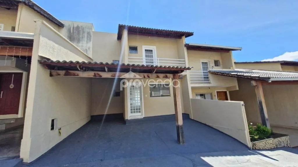 SOBRADO DE 02 QUARTOS, JARDIM NOVO MUNDO.