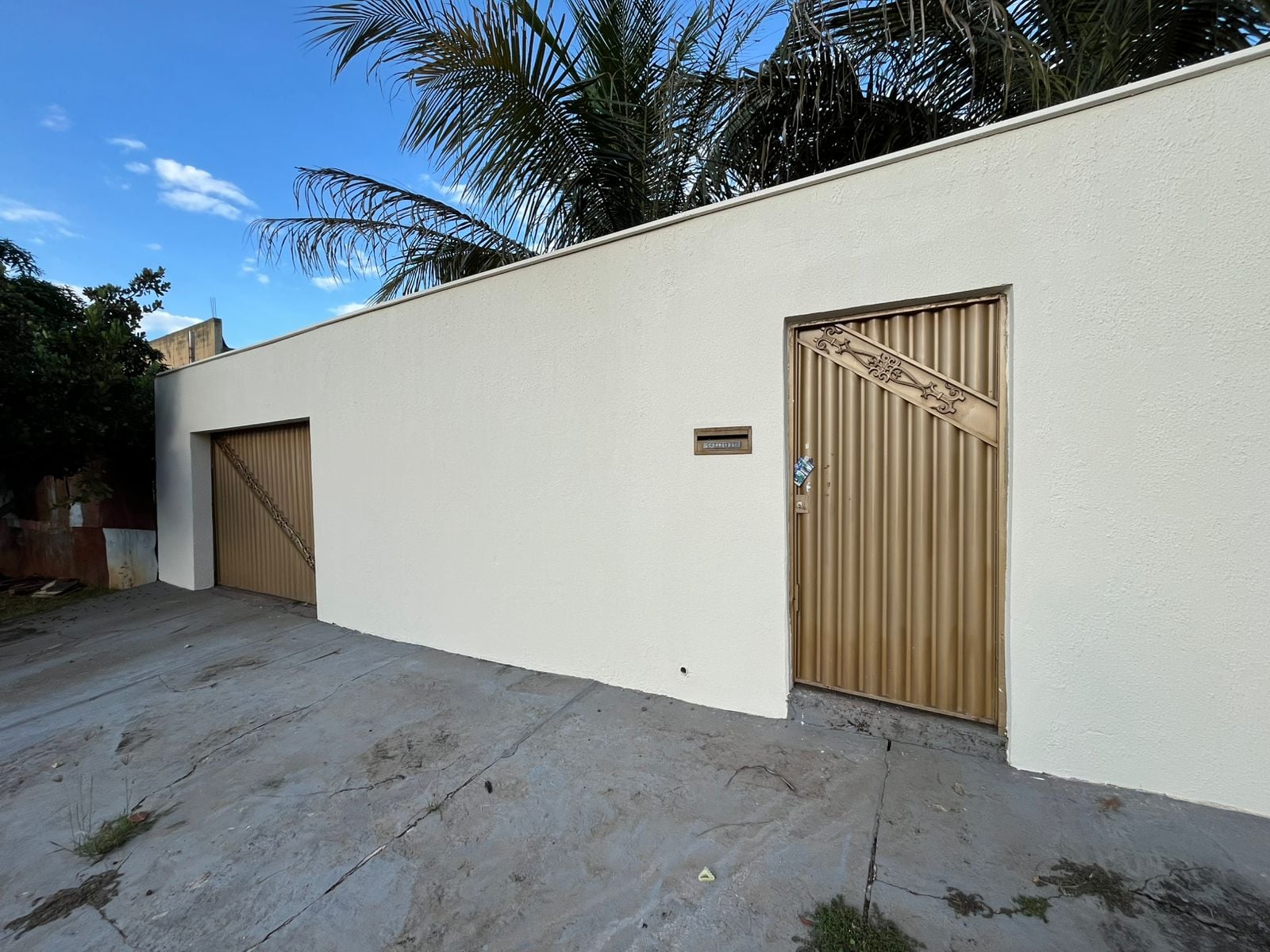 CASA 3 QUARTOS SENDO 1 SUITE NO RESIDENCIAL GUAREMA