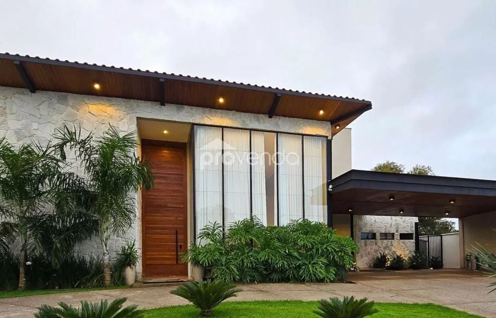 CASA 04 SUÍTES - CONDOMÍNIO PORTAL DO SOL GREEN