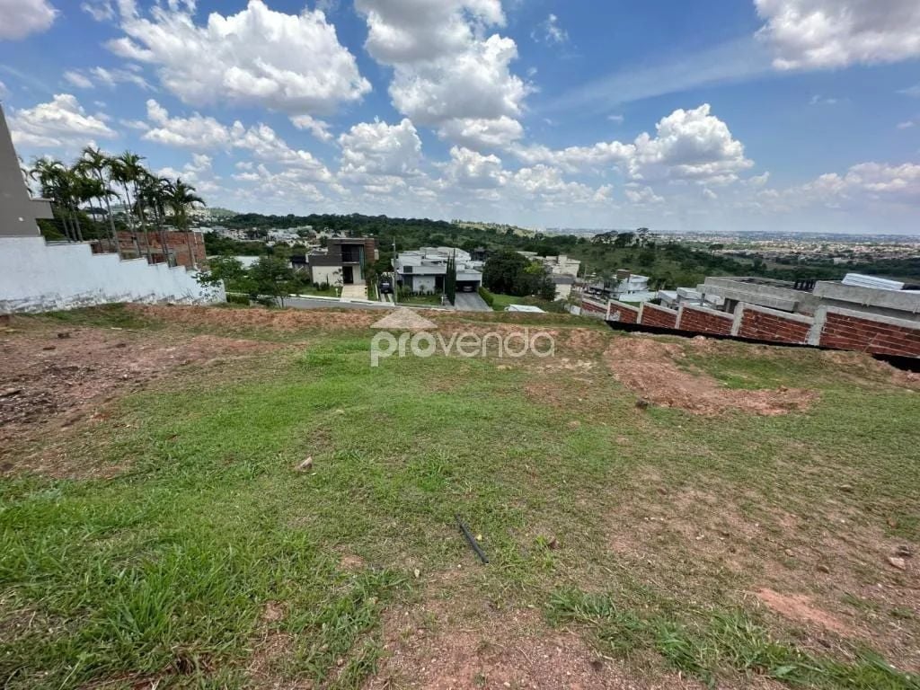 LOTE ÁREA 814m² - VISTA DEFINITIVA - CONDOMÍNIO DO LAGO - GOIÂNIA/GO