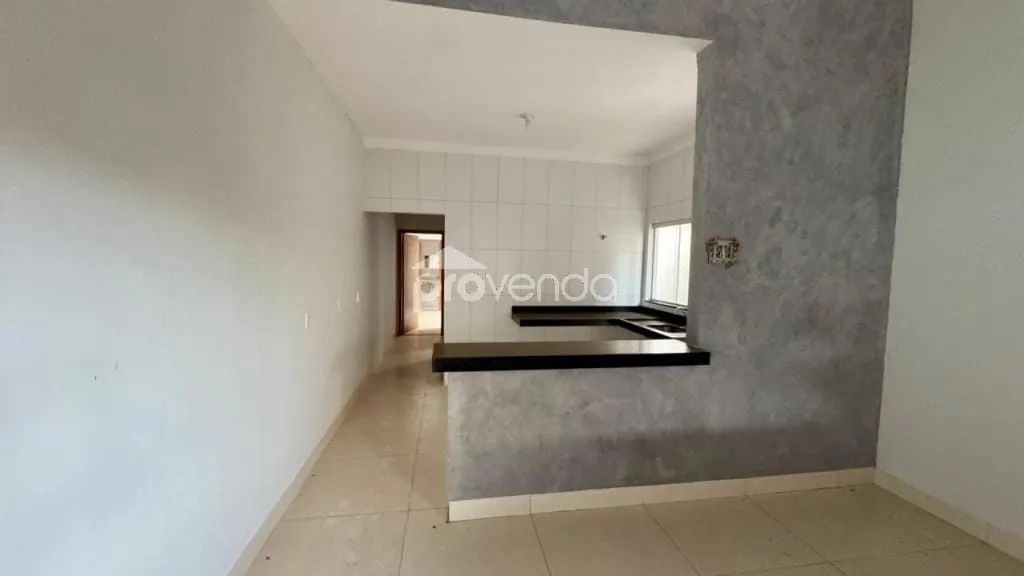 CASA - 2 QUARTOS (1 SUÍTE) - ÁREA 130m² - RESIDENCIAL KÁTIA - GOIÂNIA/GO