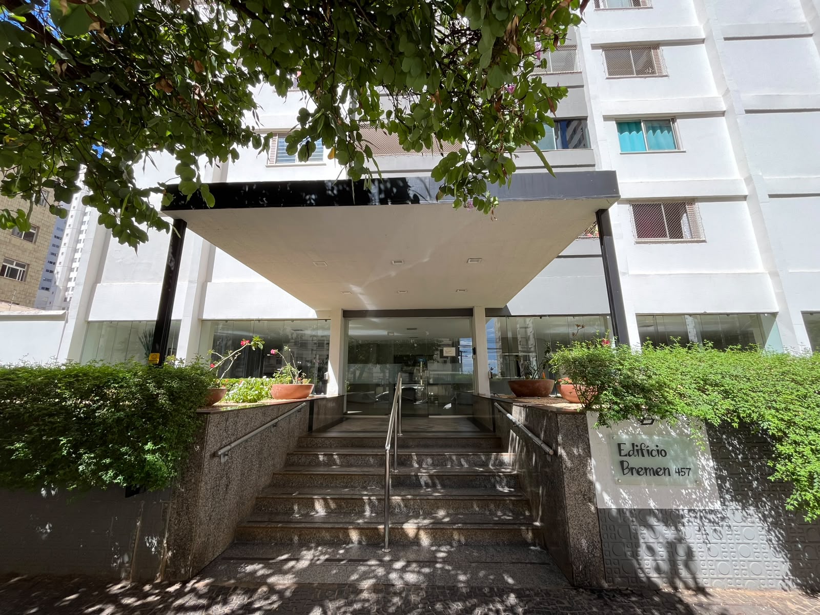 APARTAMENTO 3 QUARTOS SENDO 1 SUITE NO SETOR OESTE RES BREMEN