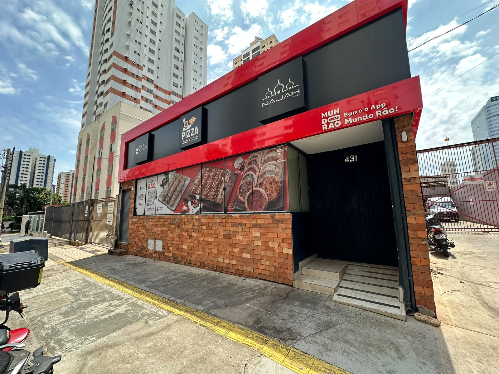 LOJA COMERCIAL NO SETOR BUENO T 28