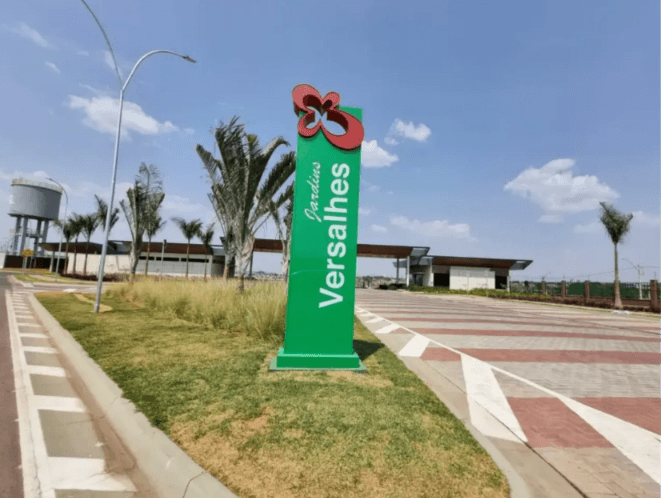 LOTE JARDINS VERSALHES FGR