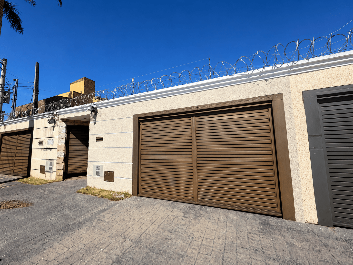 SOBRADO SETOR BUENO 4 SUITES