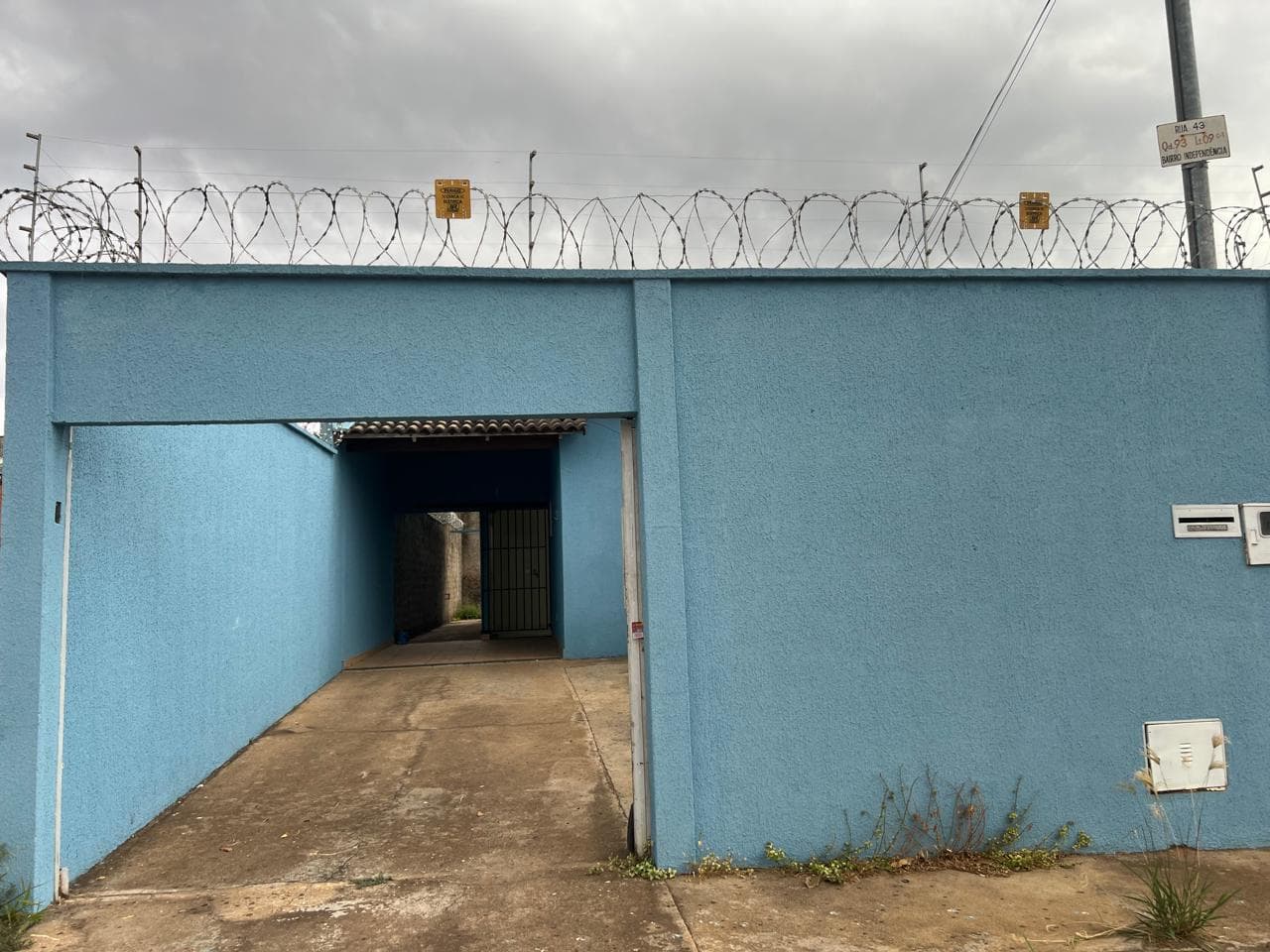 CASA 2 QUARTOS - BAIRRO INDEPENDÊNCIA