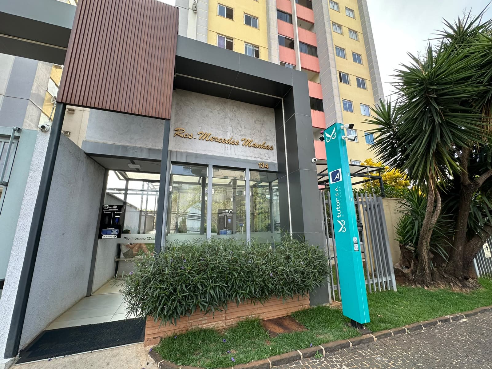 APARTAMENTO 3 QUARTO SENDO 1 SUITE RESIDENCIAL MERCEDES MANHAS NO JARDIM AMERICA