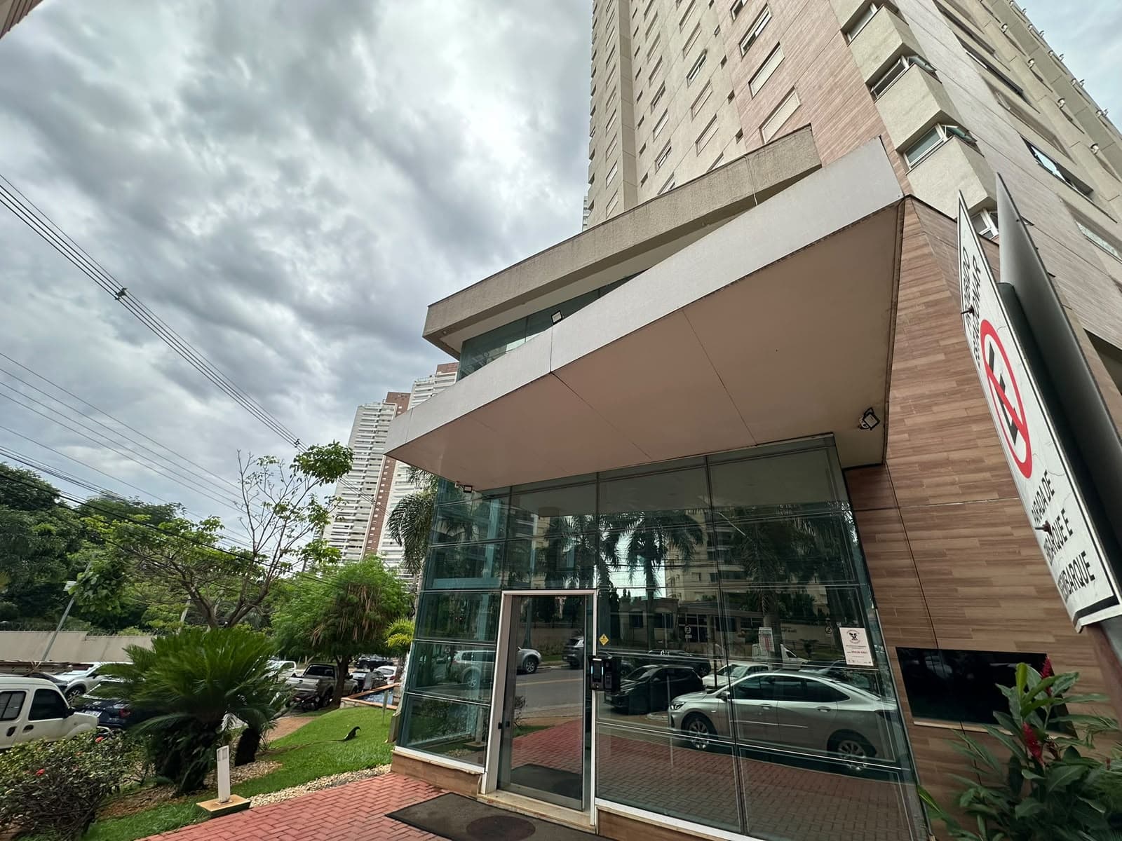 APARTAMENTO 2 SUITES RESIDENCIAL IT FLAMBOYANT