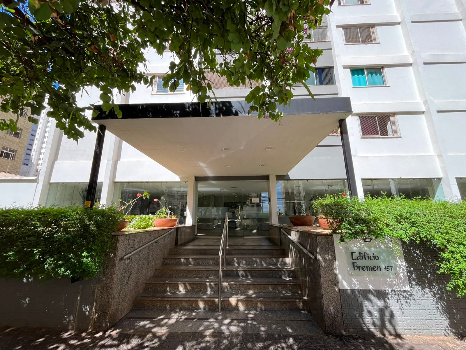 APARTAMENTO 3 QUARTOS SENDO 1 SUITE NO SETOR OESTE RES BREMEN