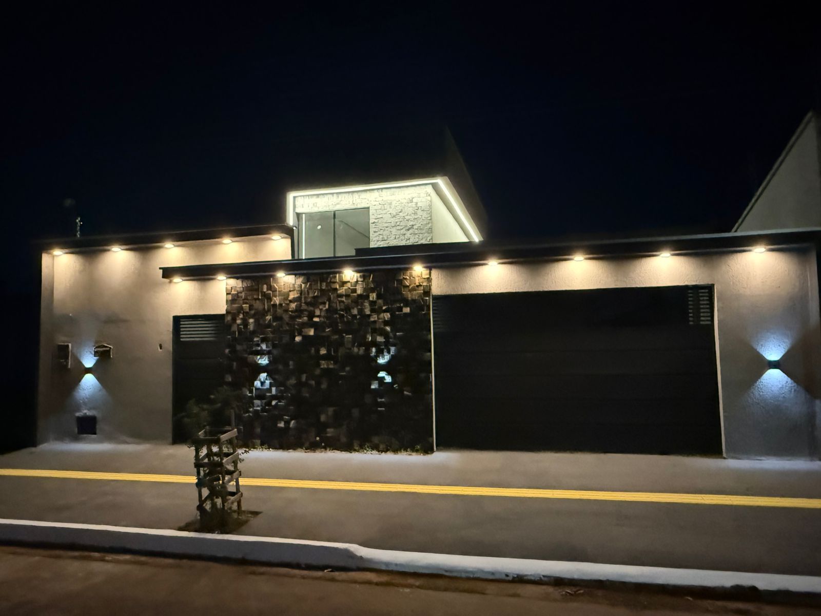 CASA 3 SUITES COM PISCINA SOLAR SANTA RITA