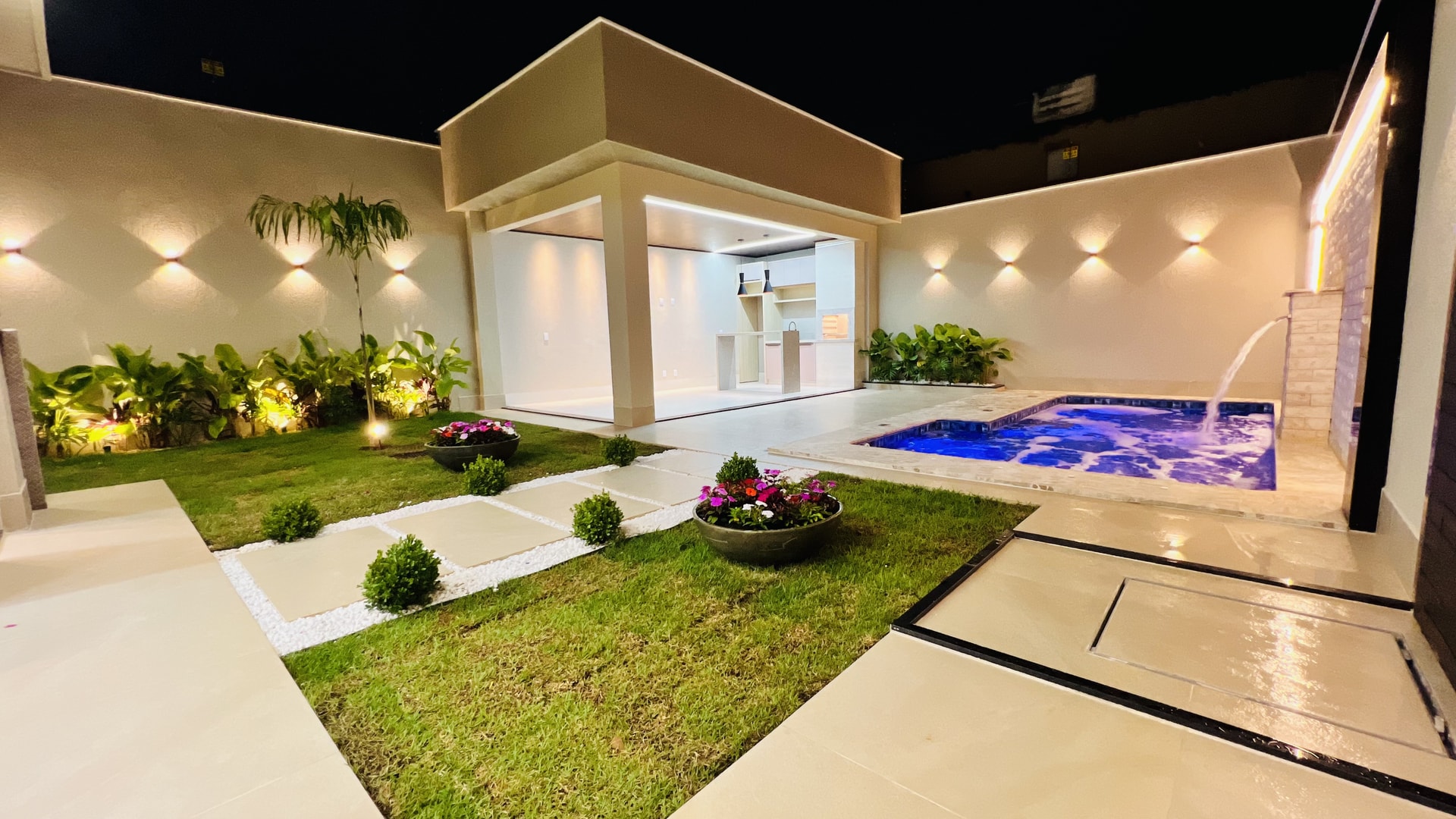 Casa de alto padrão no setor Parque Amazonas - Próximo à CEMACO