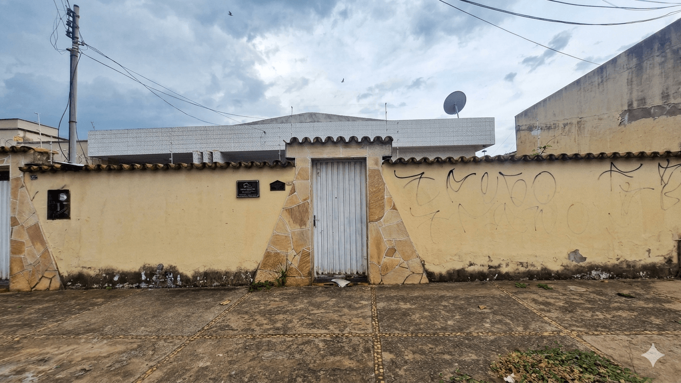 CASA 3 QUARTOS SETOR COIMBRA