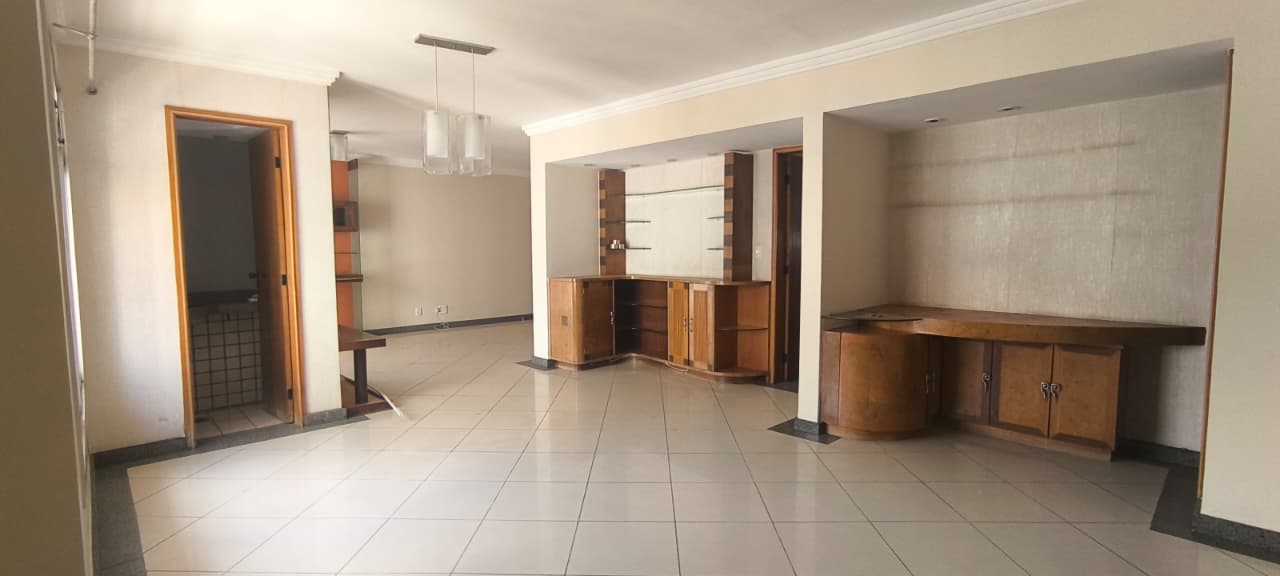 Apartamento no Setor Bueno, 3 Quartos sendo 2 suítes