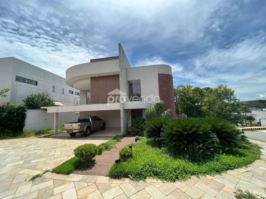 SOBRADO - 4 SUÍTES - ÁREA 395,85m² - ALPHAVILLE ARAGUAIA - GOIÂNIA/GO