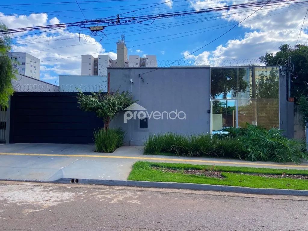 CASA 05 SUÍTES - RUA C-143 - JARDIM AMÉRICA