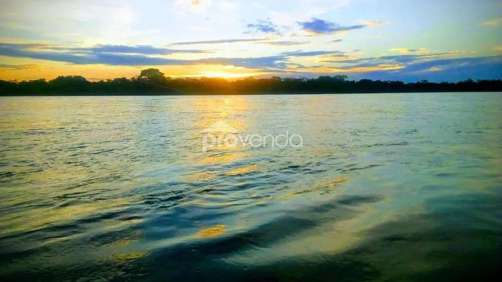 VENDE-SE ÁREA EM ARUANÃ COM 1.194,95 M².