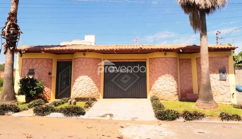 CASA À VENDA 4 QUARTOS SETOR FAIÇALVILLE, GOIÂNIA-GO