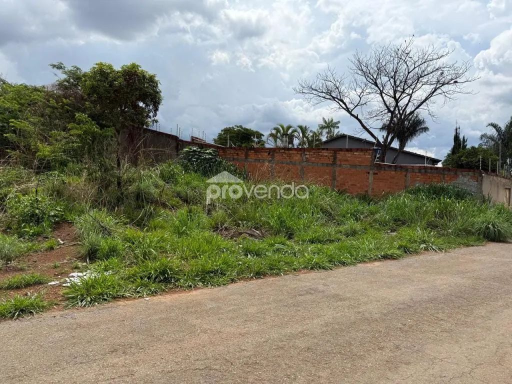 LOTE Á VENDA 482,57m° - CENTER VILLE