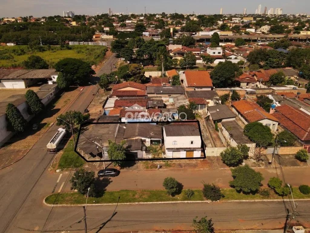 TERRENO DE ESQUINA À VENDA JARDIM NOVO MUNDO