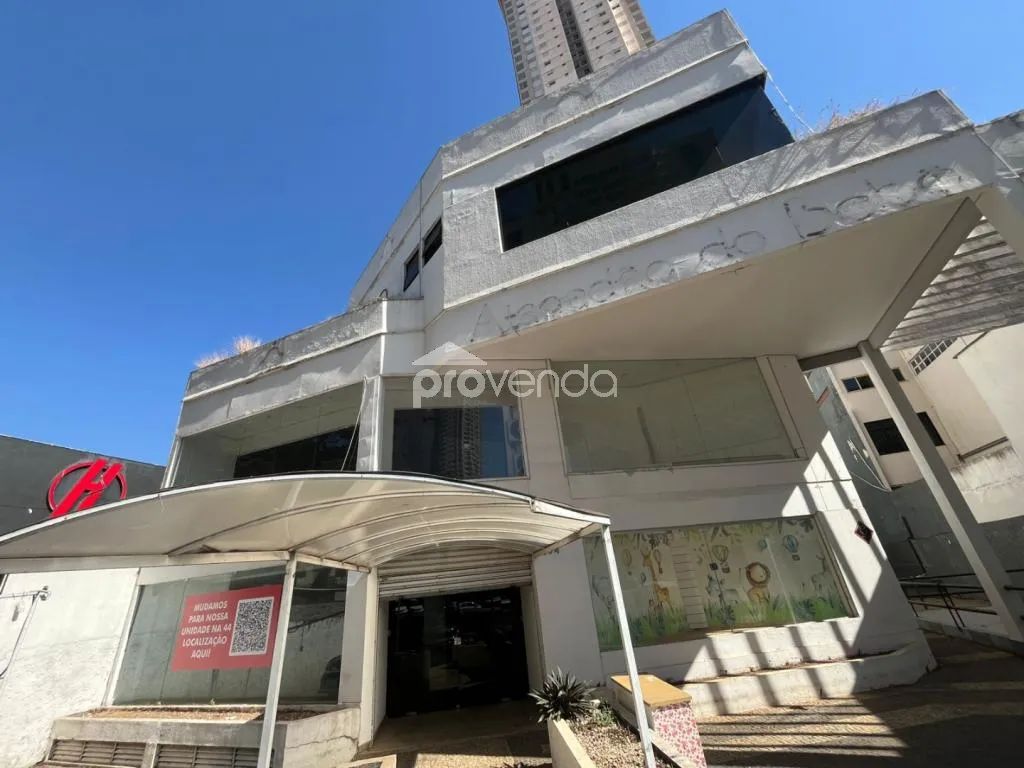 PRÉDIO COMERCIAL NO SETOR BUENO 1.500M² COM ELEVADOR E 20 VAGAS