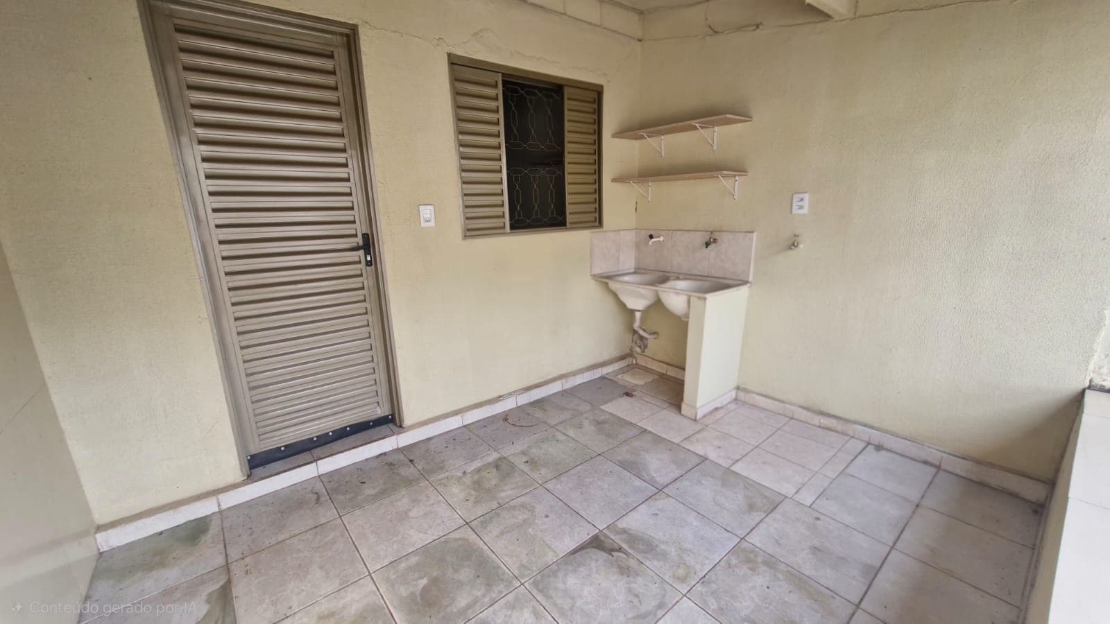 CASA COMERCIAL DE 30M², JARDIM AMÉRICA.