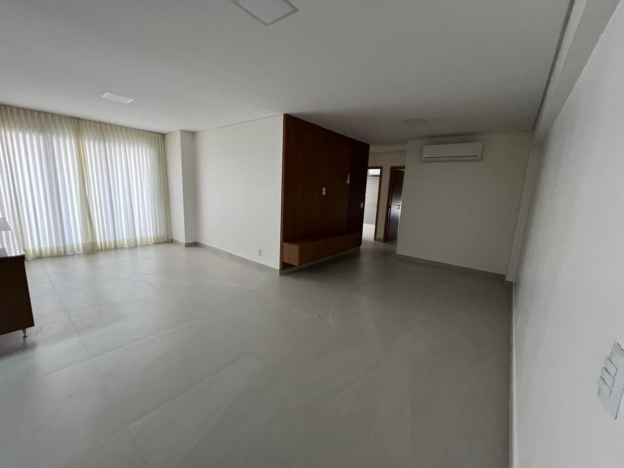 APARTAMENTO 3 SUITES RESIDENCIAL OPUS GYRO VACA BRAVA SETOR BUENO