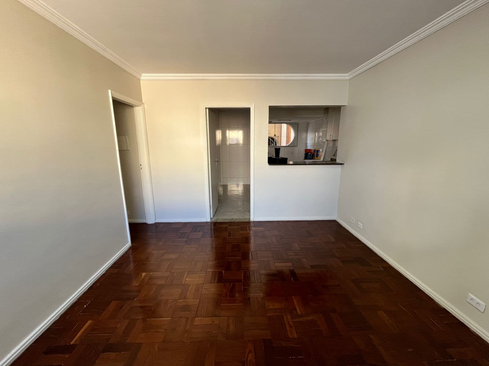 APARTAMENTO 3 QUARTOS NO SETOR BUENO RES HUMAITA