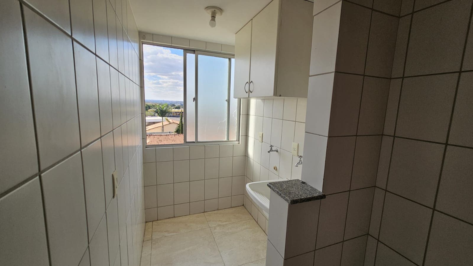 APARTAMENTO 3 QUARTOS SENDO 1 SUITE NO SETOR SUDOESTE RES COSTA COUTO