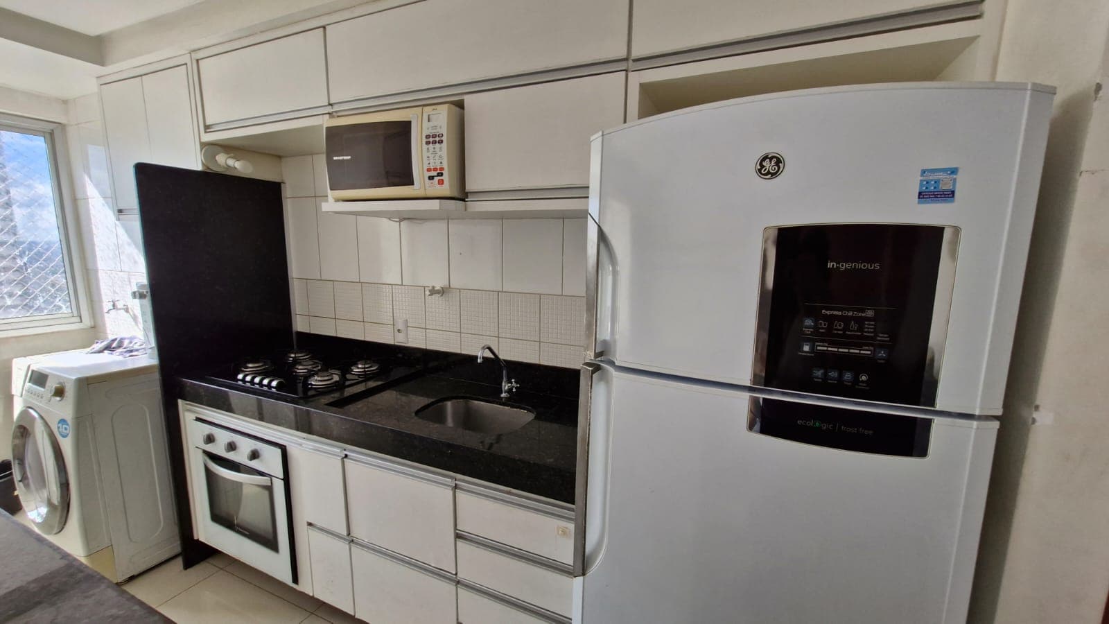 APARTAMENTO DE 02 QUARTOS MOBILIADO NO PARQUE AMAZÔNIA.