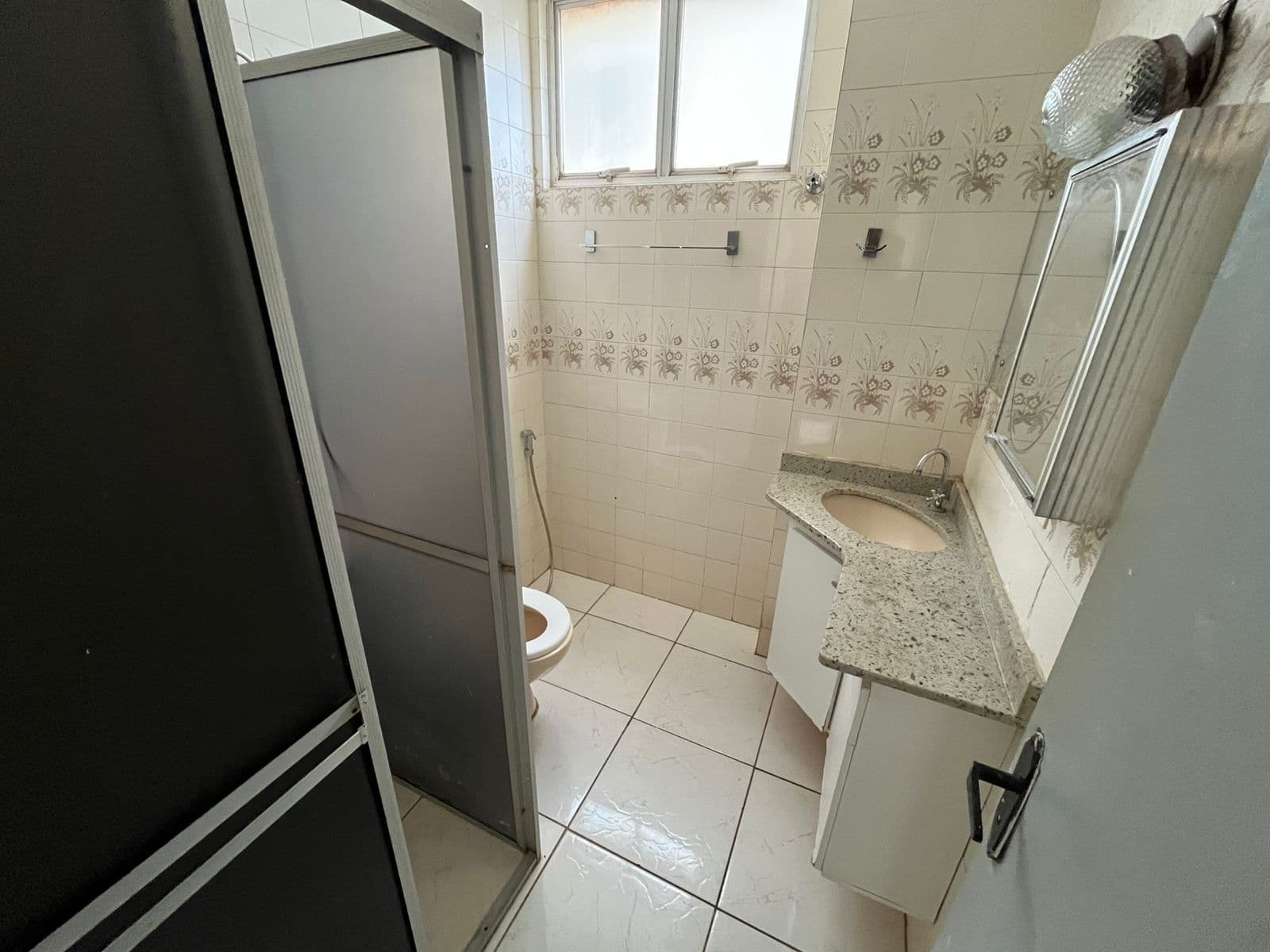 APARTAMENTO 2 QUARTOS NO SETOR BUENO