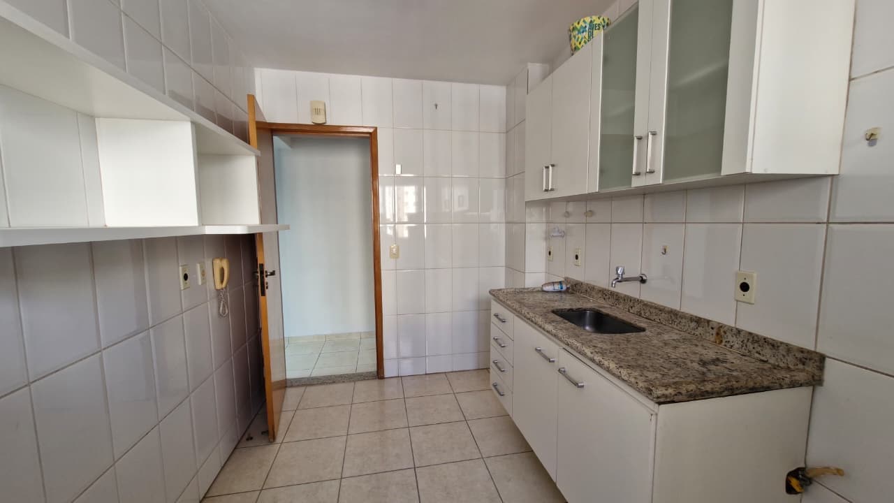 APARTAMENTO DE 02 QUARTOS, JARDIM GOIÁS.