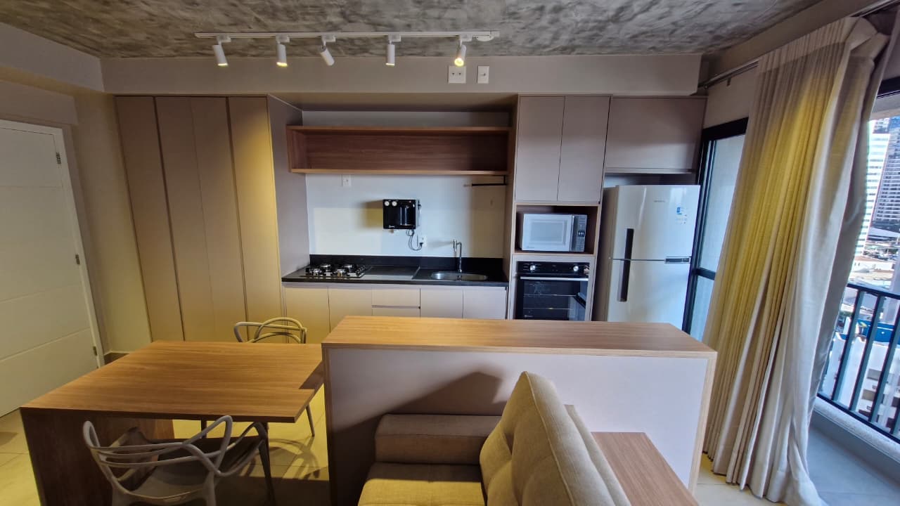 APARTAMENTO MOBILIADO DE 01 QUARTO, SETOR OESTE.