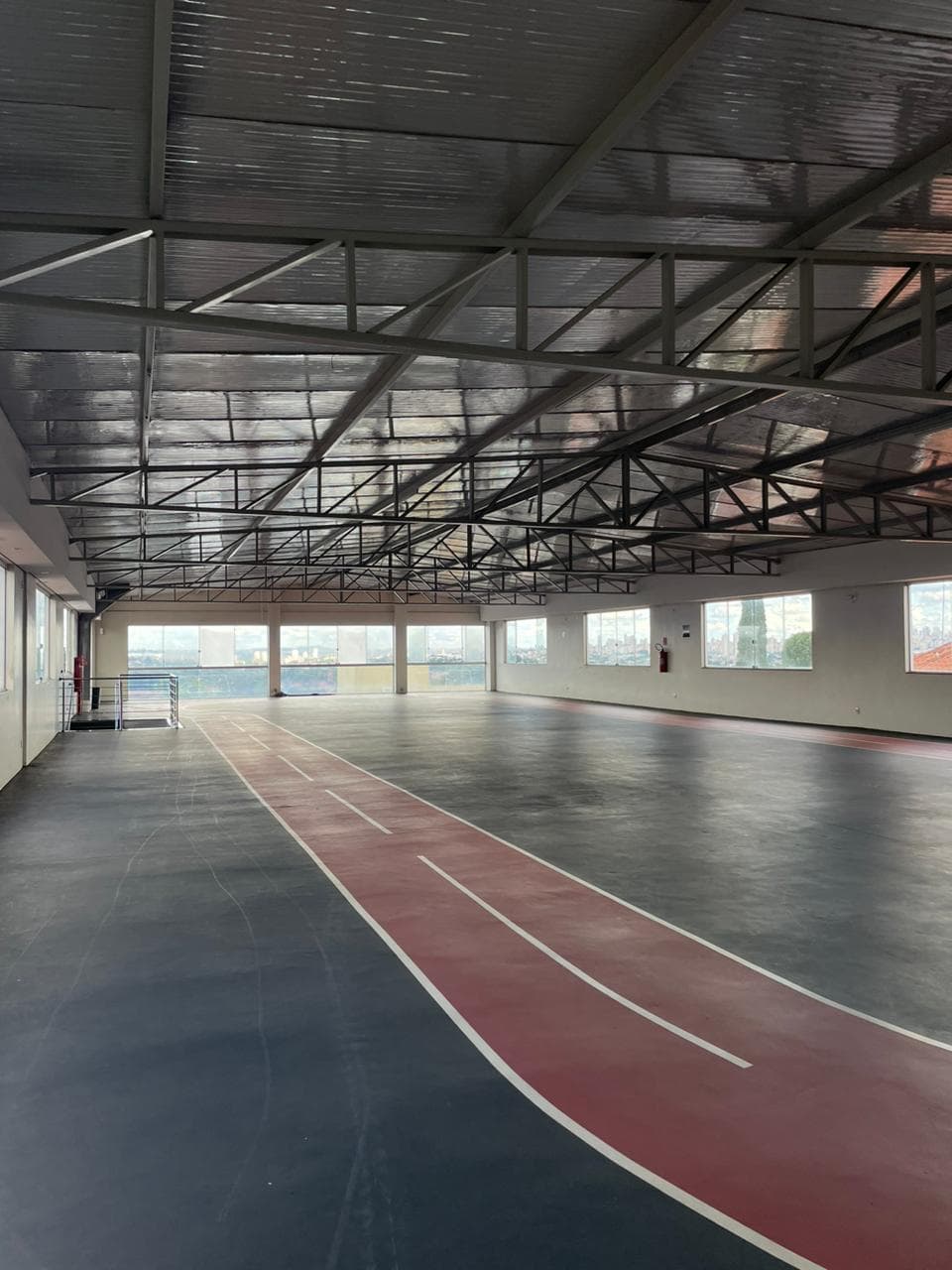 Prédio Comercial à Venda – 2.850 m² | Estrutura Completa para Grandes Empresas