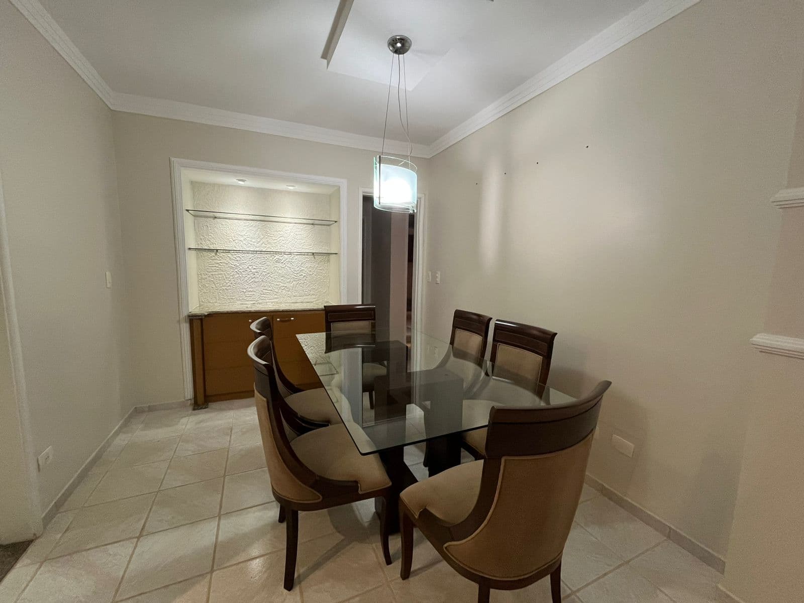 APARTAMENTO MOBILIADO 3 QUARTOS SENDO 1 SUITE NO RES PORTO FINO NO SETOR OESTE
