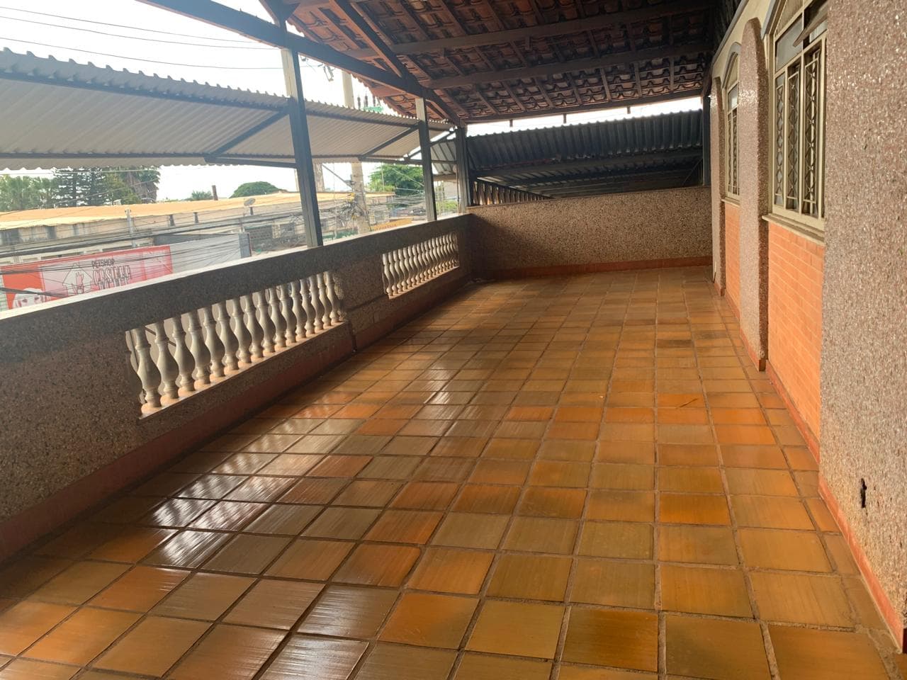 CASA COMERCIAL E RESIDENCIAL SETOR DOS FUNCIONÁRIOS - GOIÂNIA GO