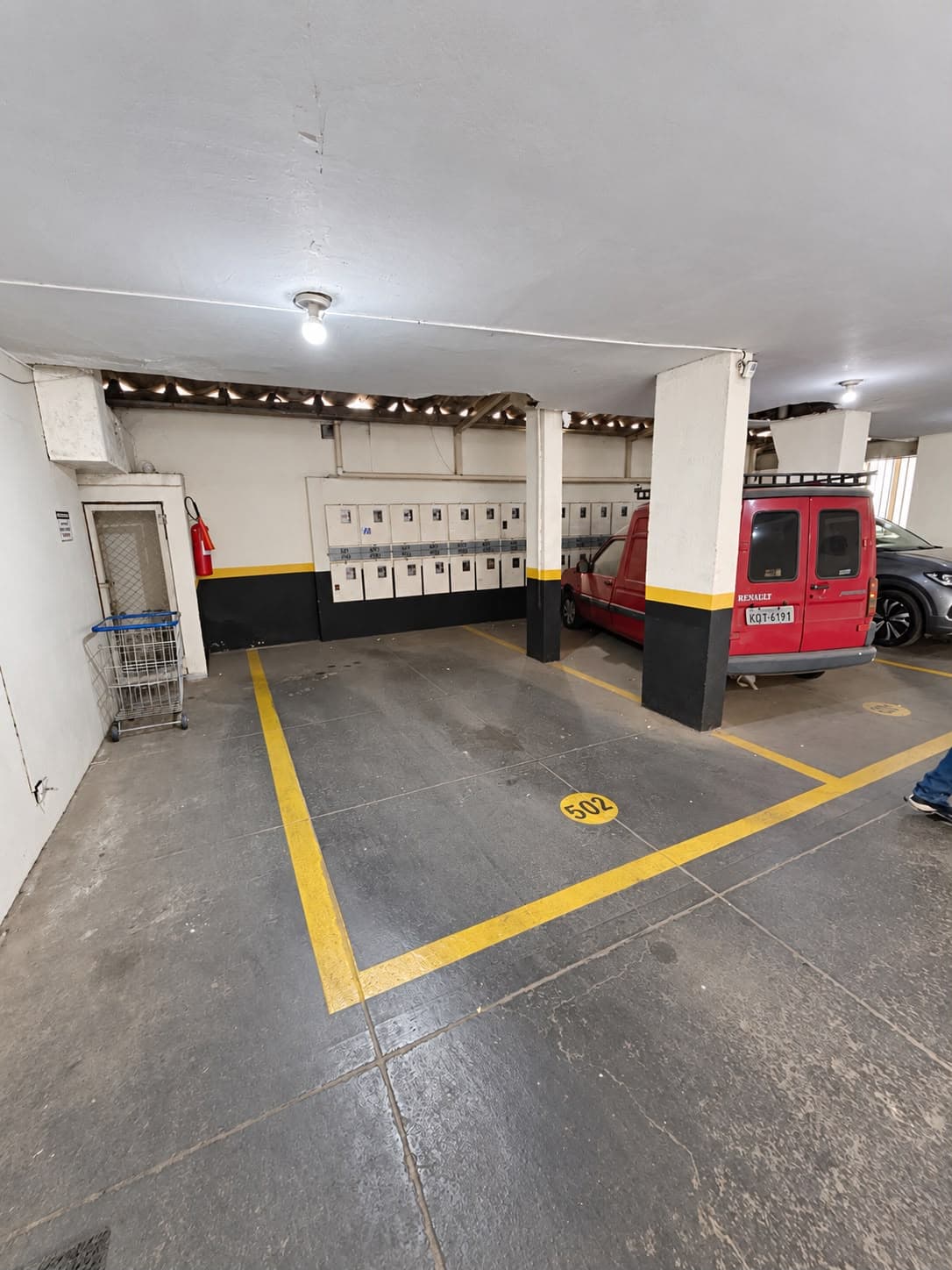 Apartamento no Setor Central, 3 quartos sendo 1 suíte