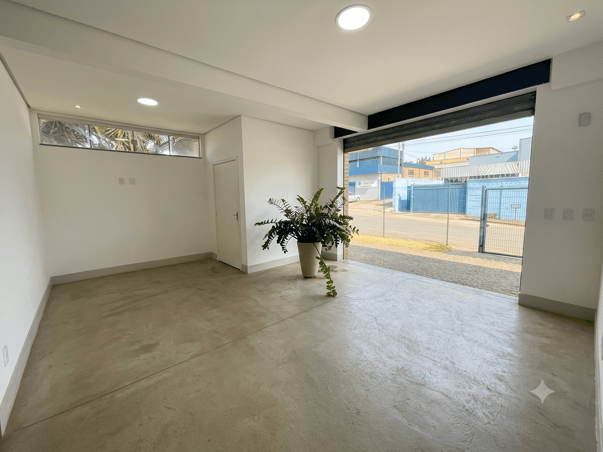 IMOVEL COMERCIAL 2.700,00m² - SENADOR CANEDO