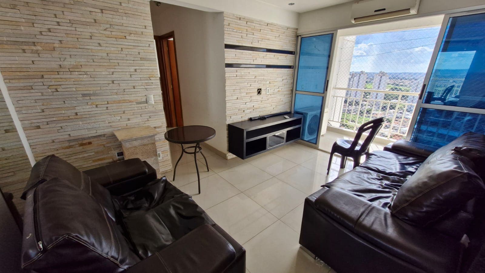 APARTAMENTO DE 02 QUARTOS MOBILIADO NO PARQUE AMAZÔNIA.