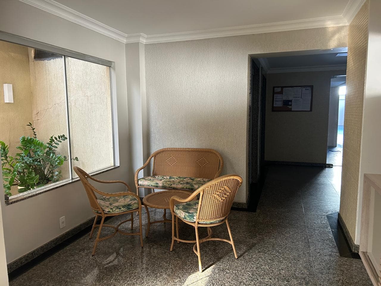 Apartamento 03 Quartos, 01 Suíte - Leste Universitário