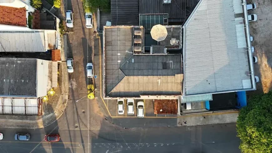 Prédio Comercial e Residencial à Venda no Setor Sul – Excelente Oportunidade de Investimento