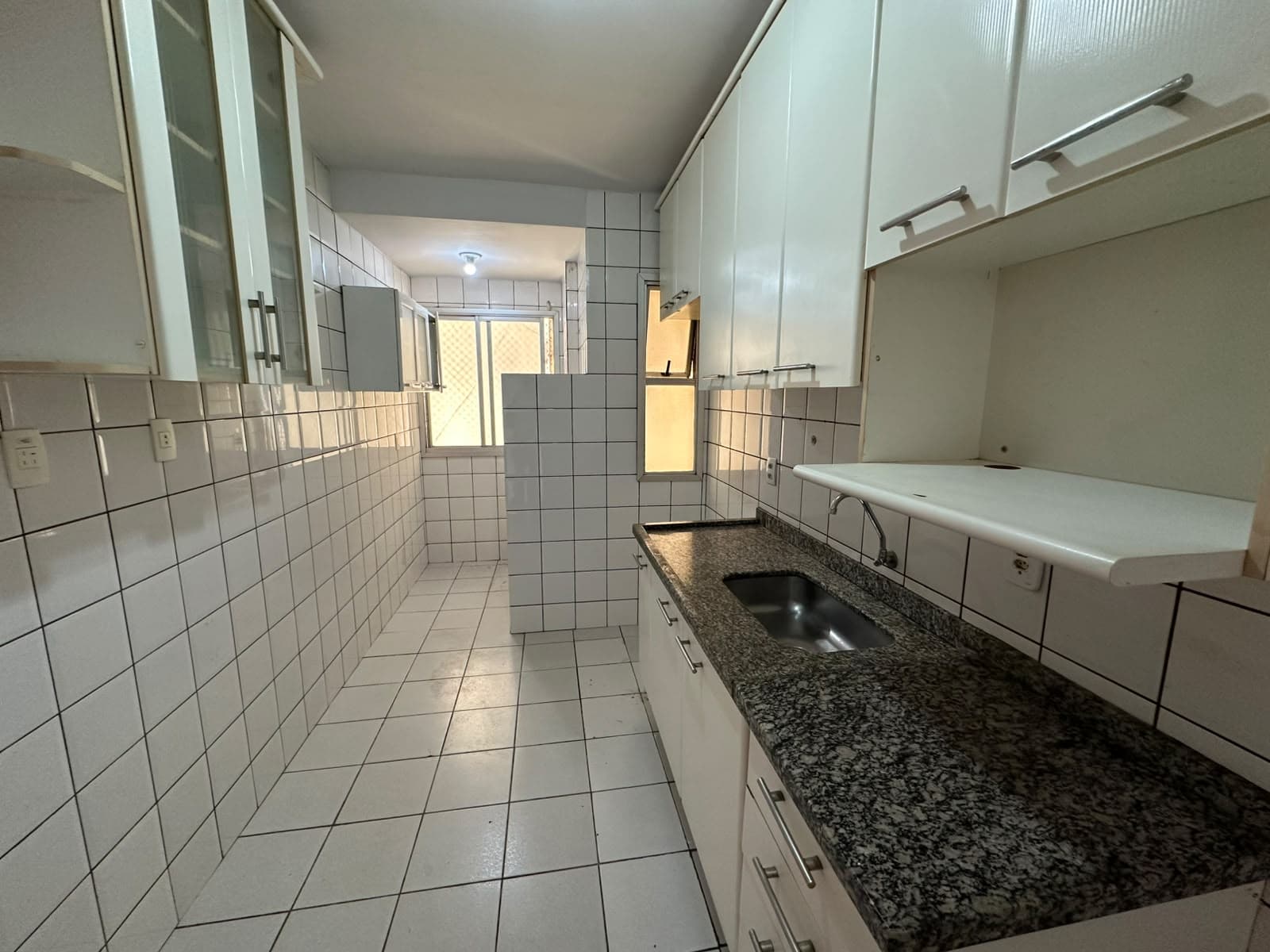 APARTAMENTO 4 QUARTOS SENDO 1 SUITE RESIDENCIAL SAN BERNARDO NO SETOR BUENO