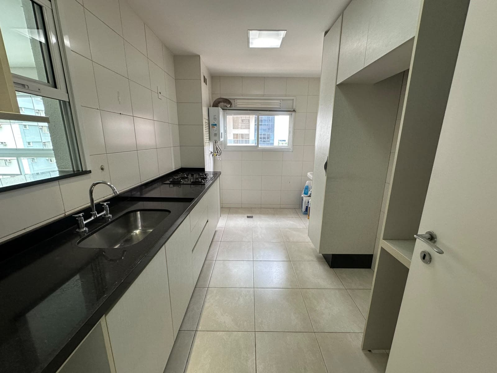 APARTAMENTO 2 SUITES RESIDENCIAL IT FLAMBOYANT