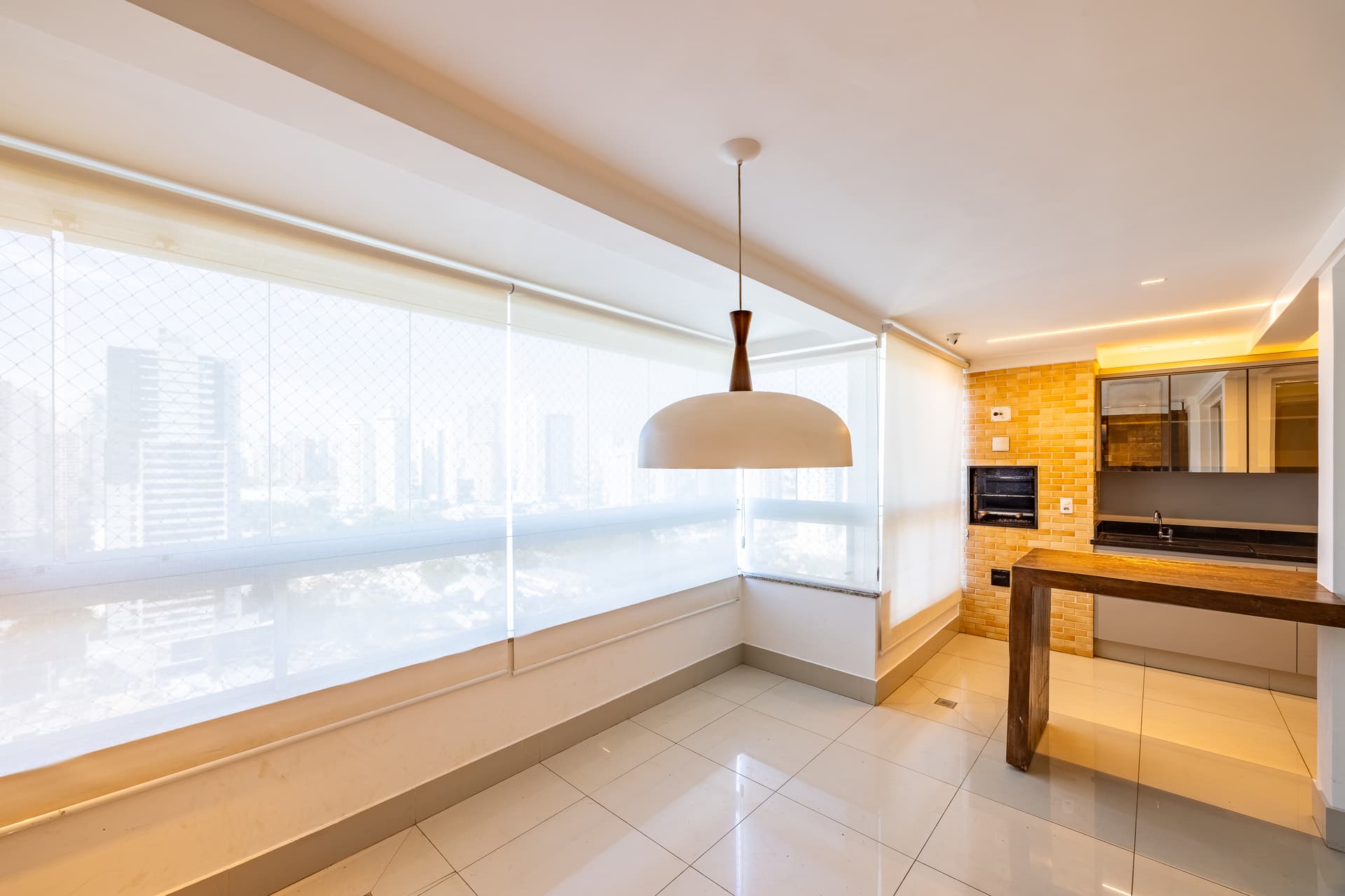 Apartamento de 3 suítes no La Music – Setor Bueno.