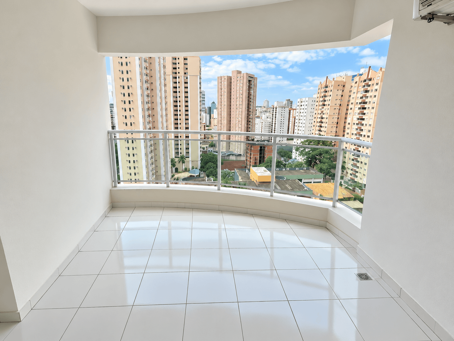 APARTAMENTO 2 QUARTOS COM SUITE, SETOR BUENO