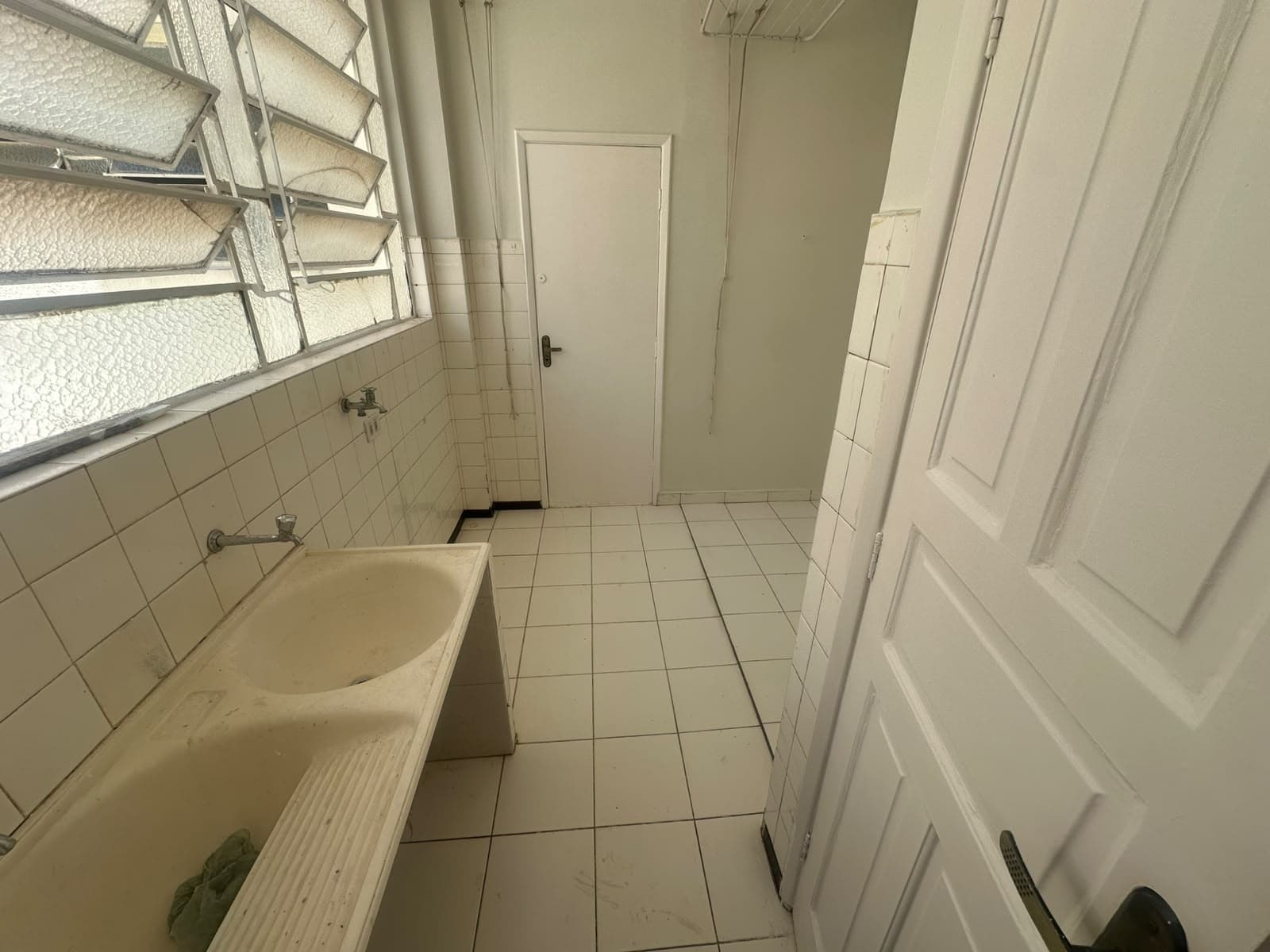 APARTAMENTO 3 QUARTOS RESIDENCIAL JARINA - SETOR CENTRAL