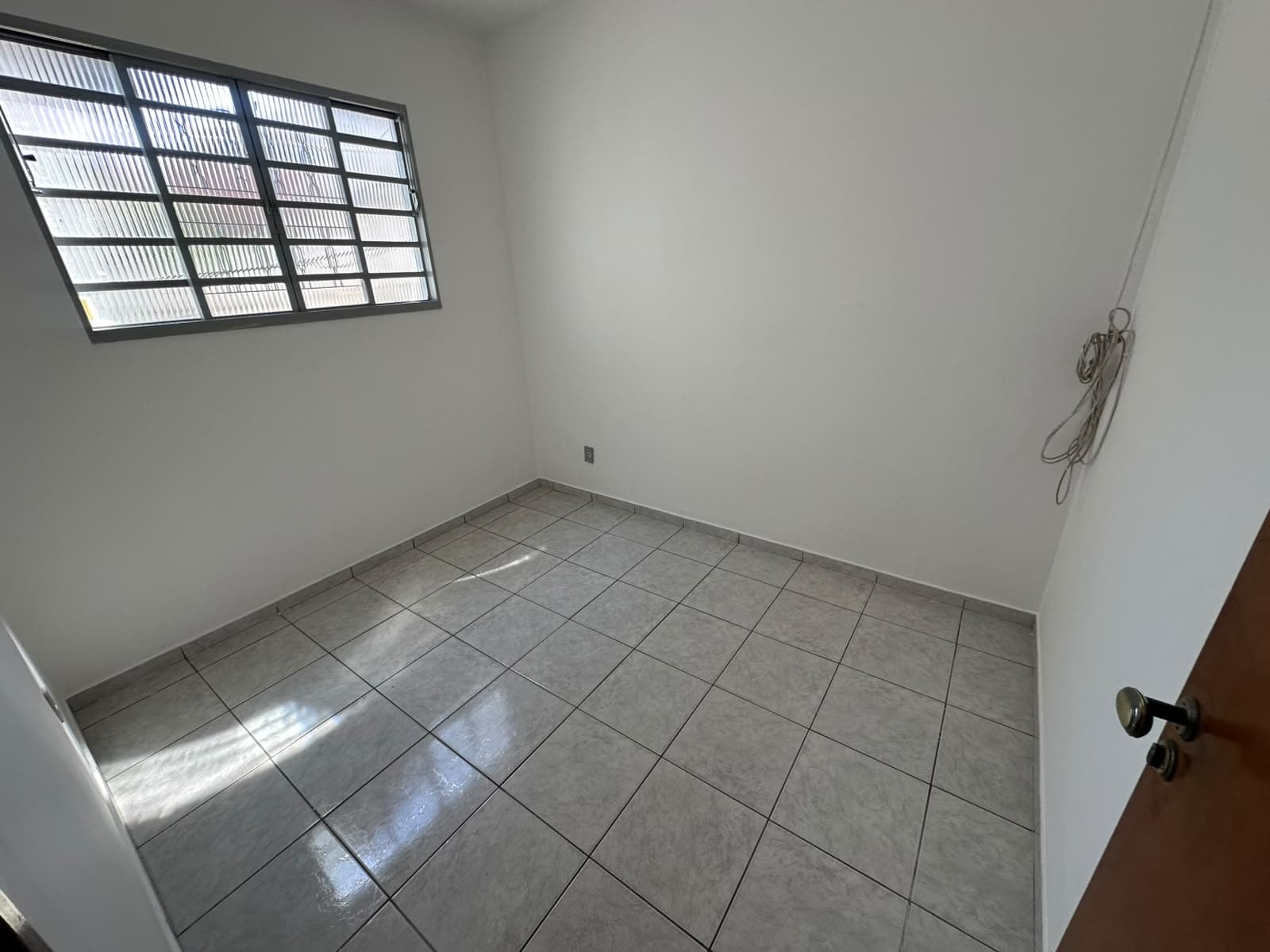 CASA 02 QUARTOS NO SETOR VILA SÃO FRANCISCO